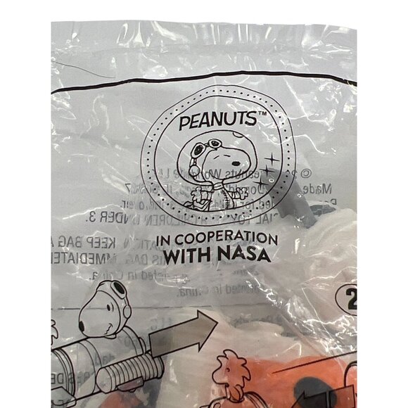 Peanuts X NASA Take-Off Launcher Happy Meal Toy #8 Snoopy Woodstock New Sealed - Picture 2 of 5